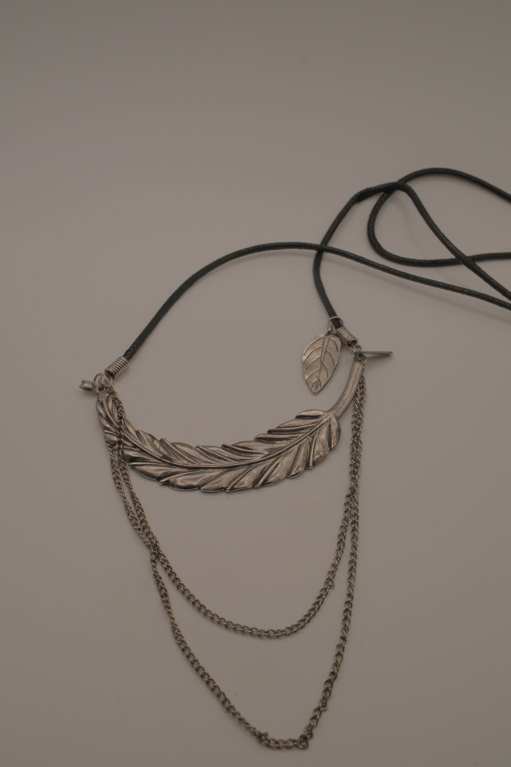 Nygard Bohemian-style layered feather necklace&nbsp;