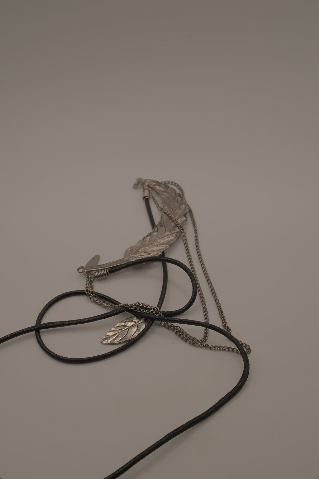 Nygard Bohemian-style layered feather necklace&nbsp;