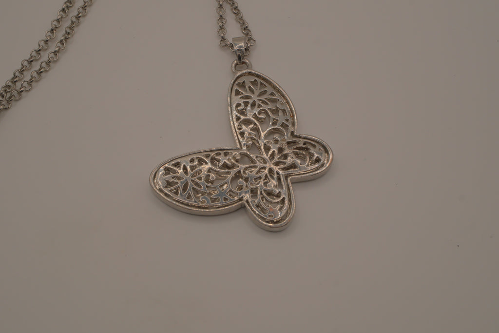 Filigree butterfly pendant necklace