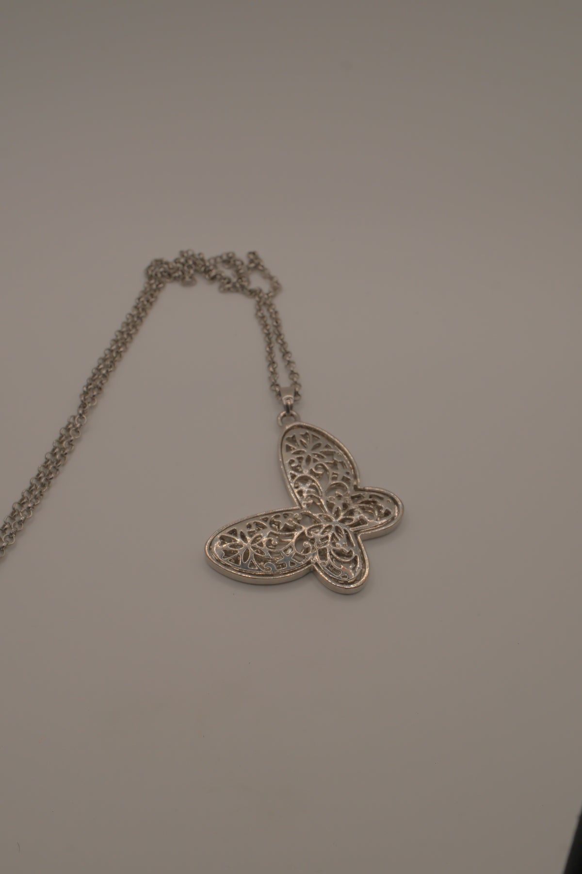 Filigree butterfly pendant necklace