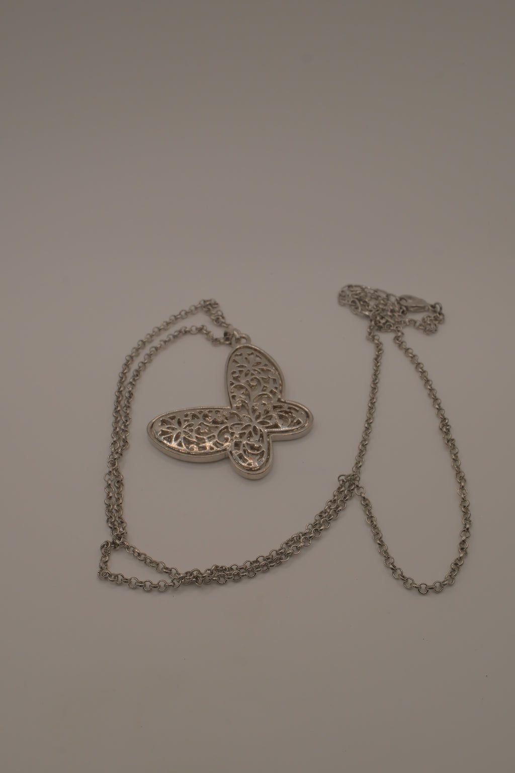 Filigree butterfly pendant necklace