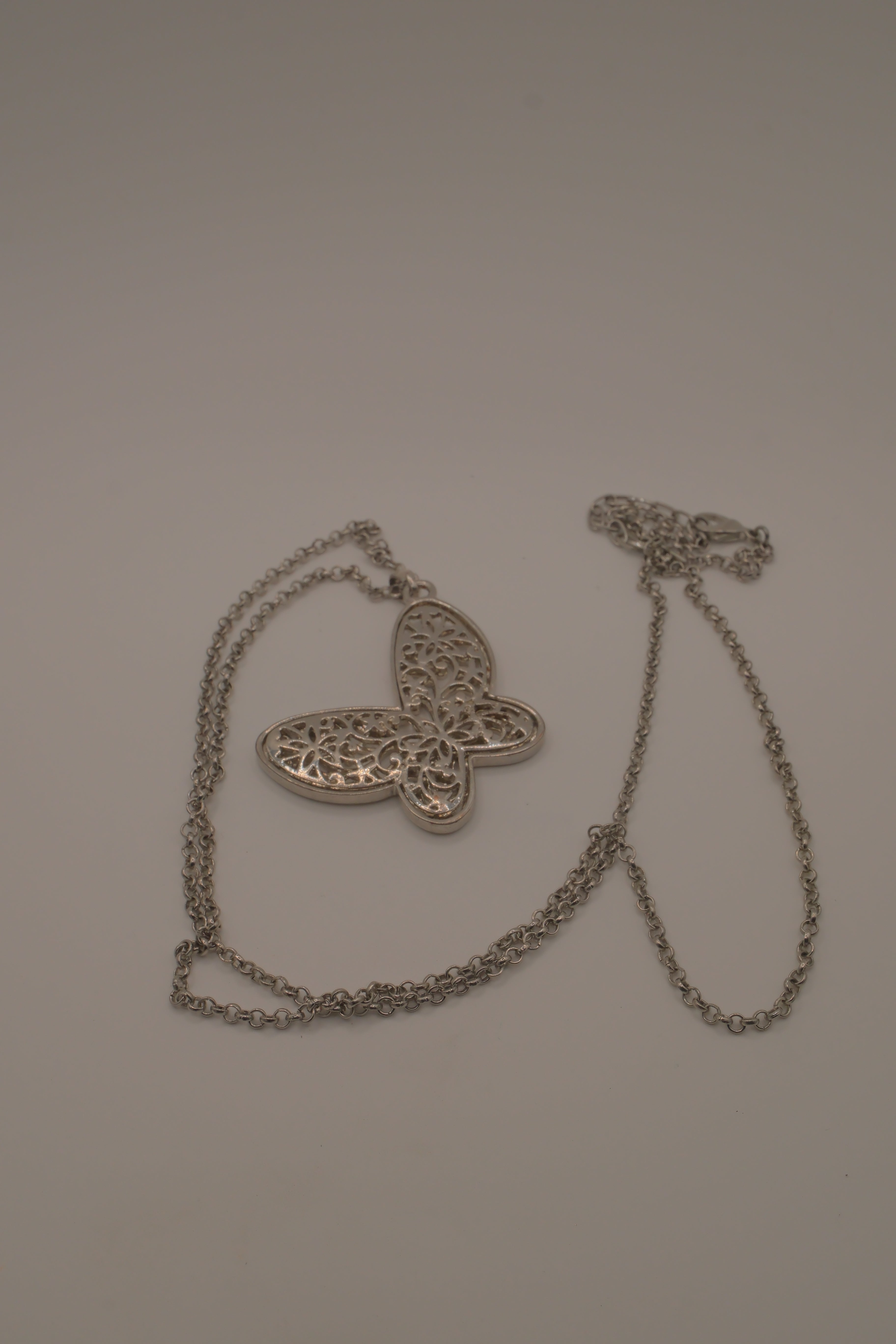 Filigree butterfly pendant necklace