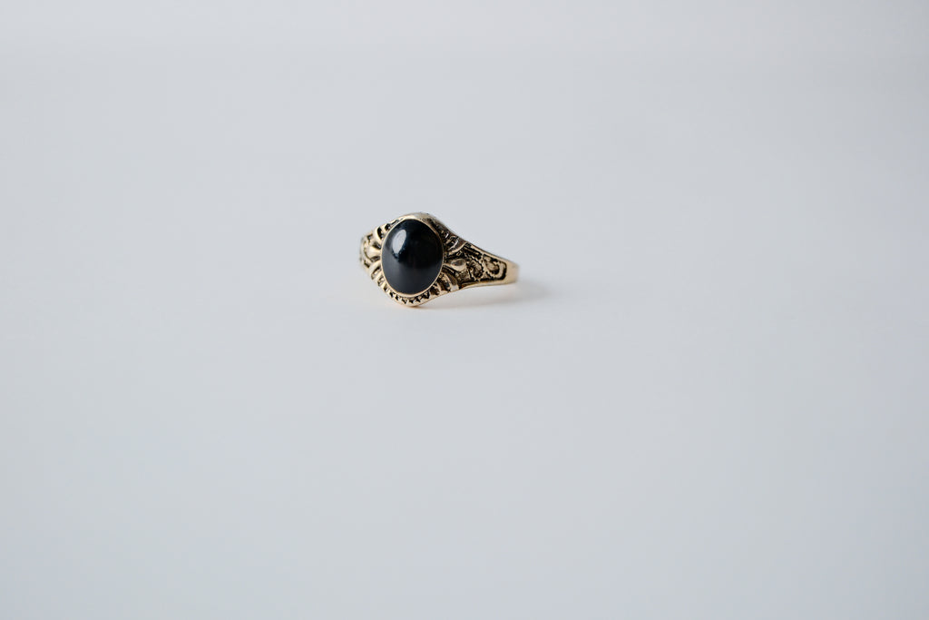 Vintage Sterling Black Onyx ring