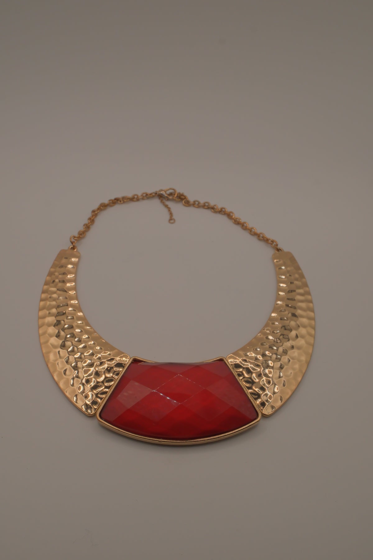 Vintage textured bib statement necklace&nbsp;