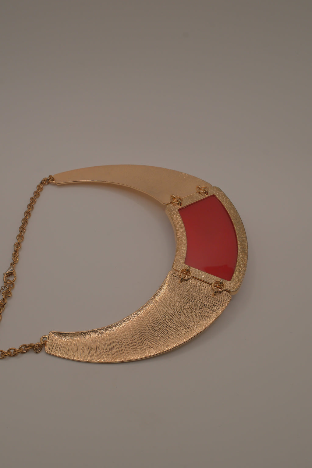 Vintage textured bib statement necklace&nbsp;