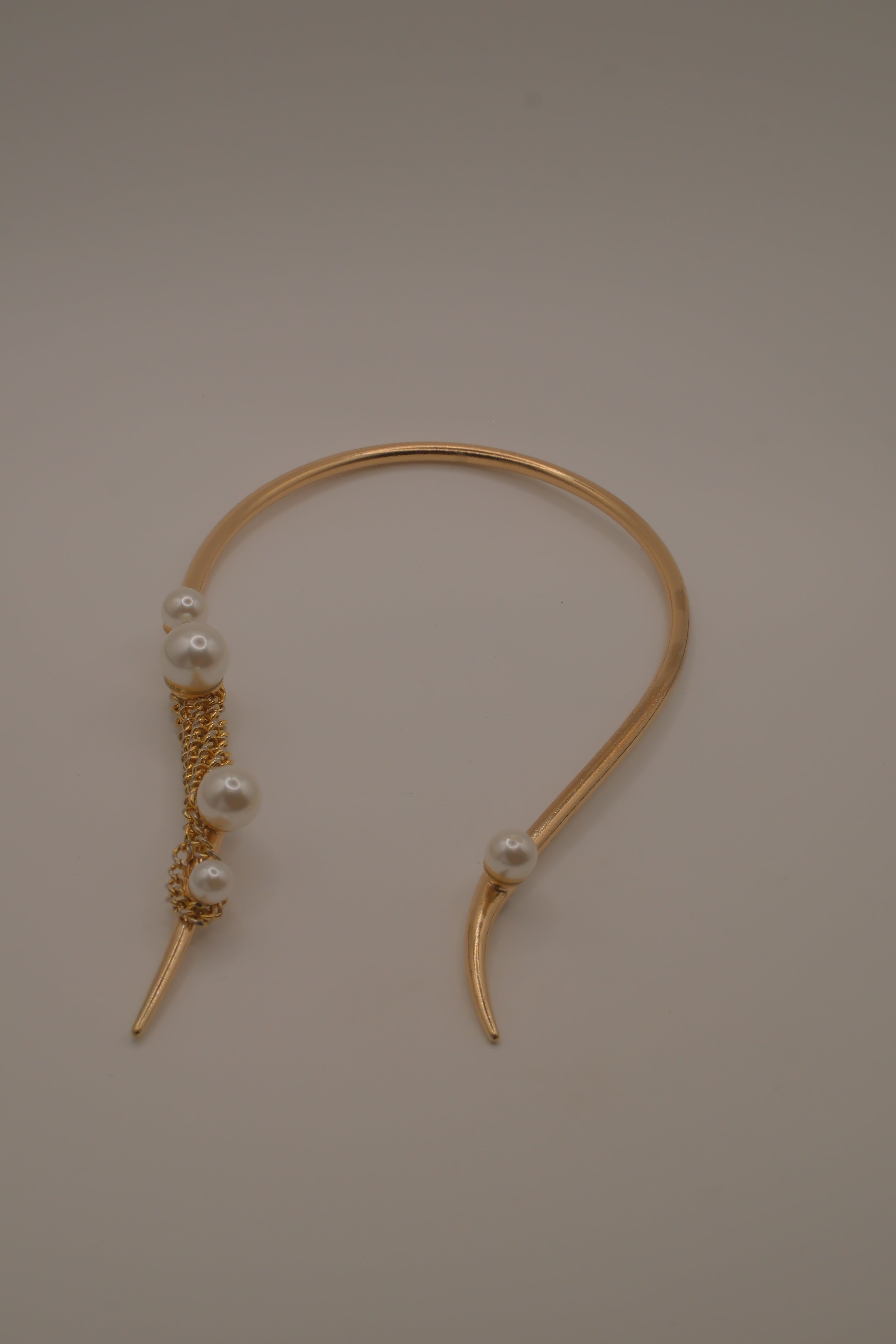 Reworked Pearl Waterfall Open Choker