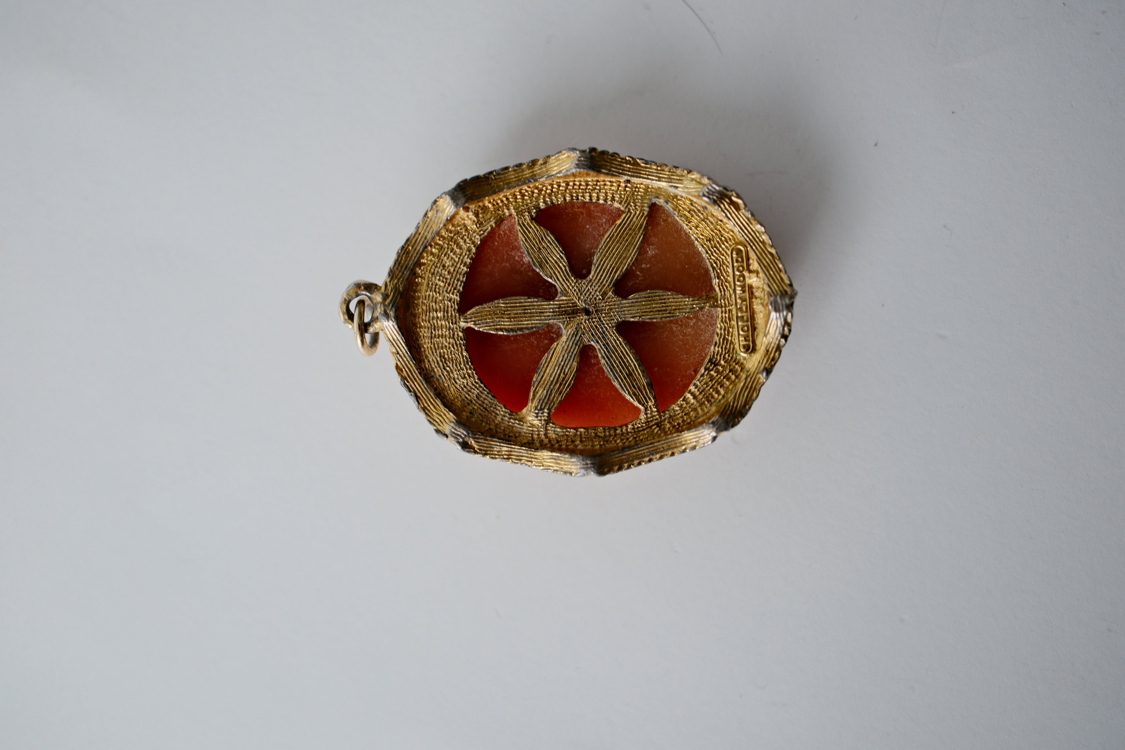 Vintage Cameo 1950s Hollywood Pendant