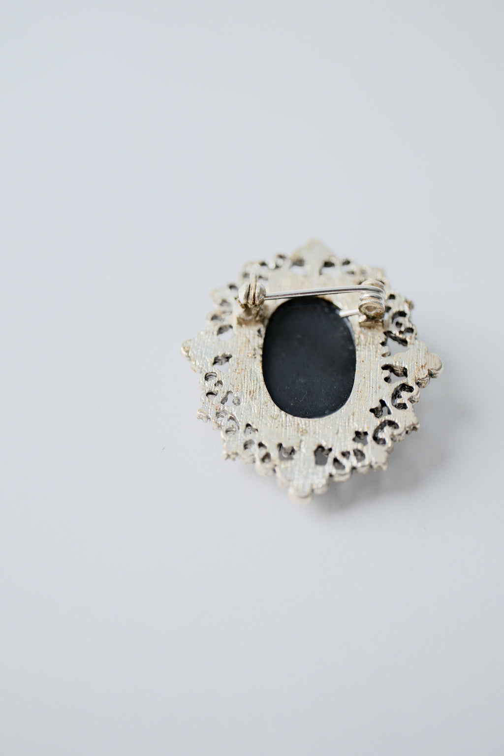 Vintage Cameo Filigree Brooch