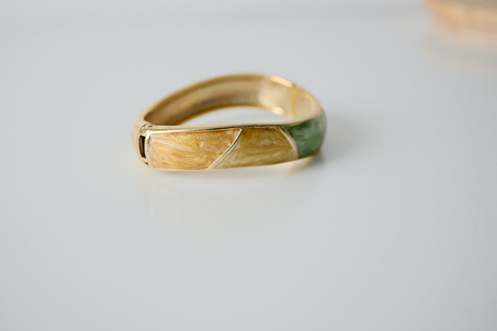 Vintage Gold Marbled Enamel Hinged Bangle