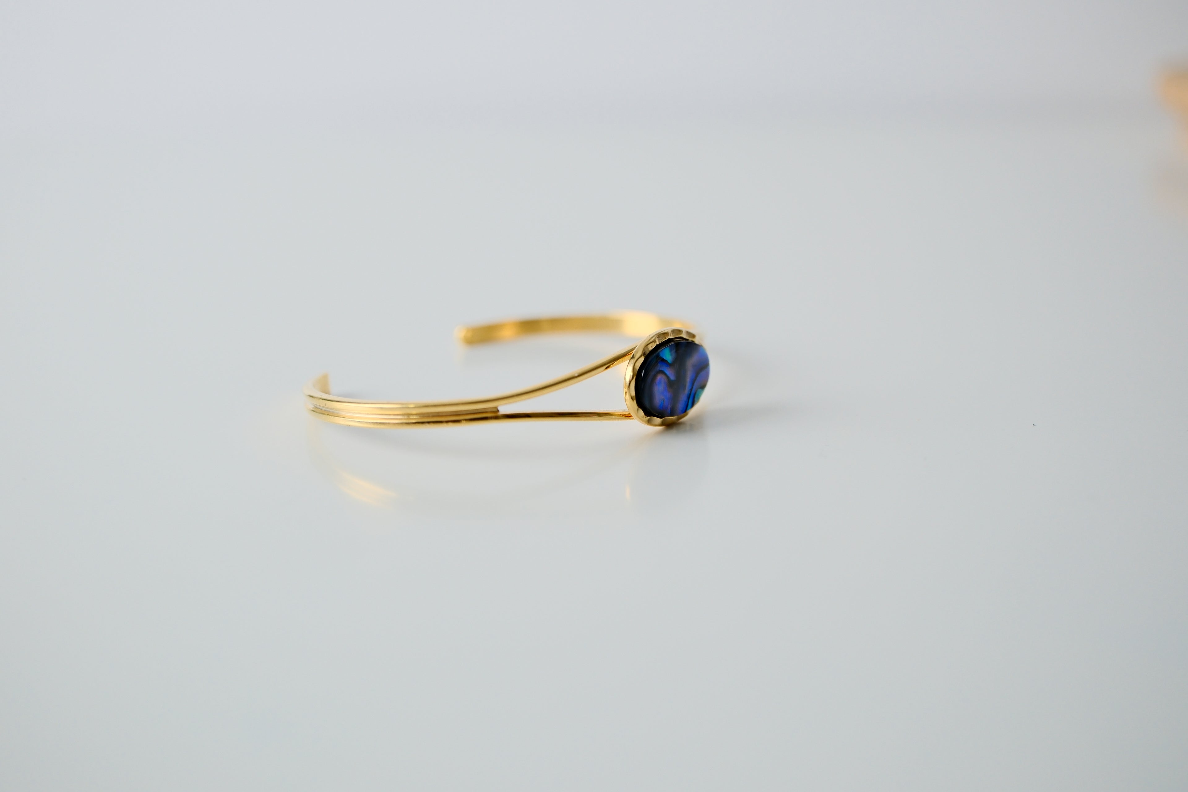 Vintage Gold tone Abalone shell bangle