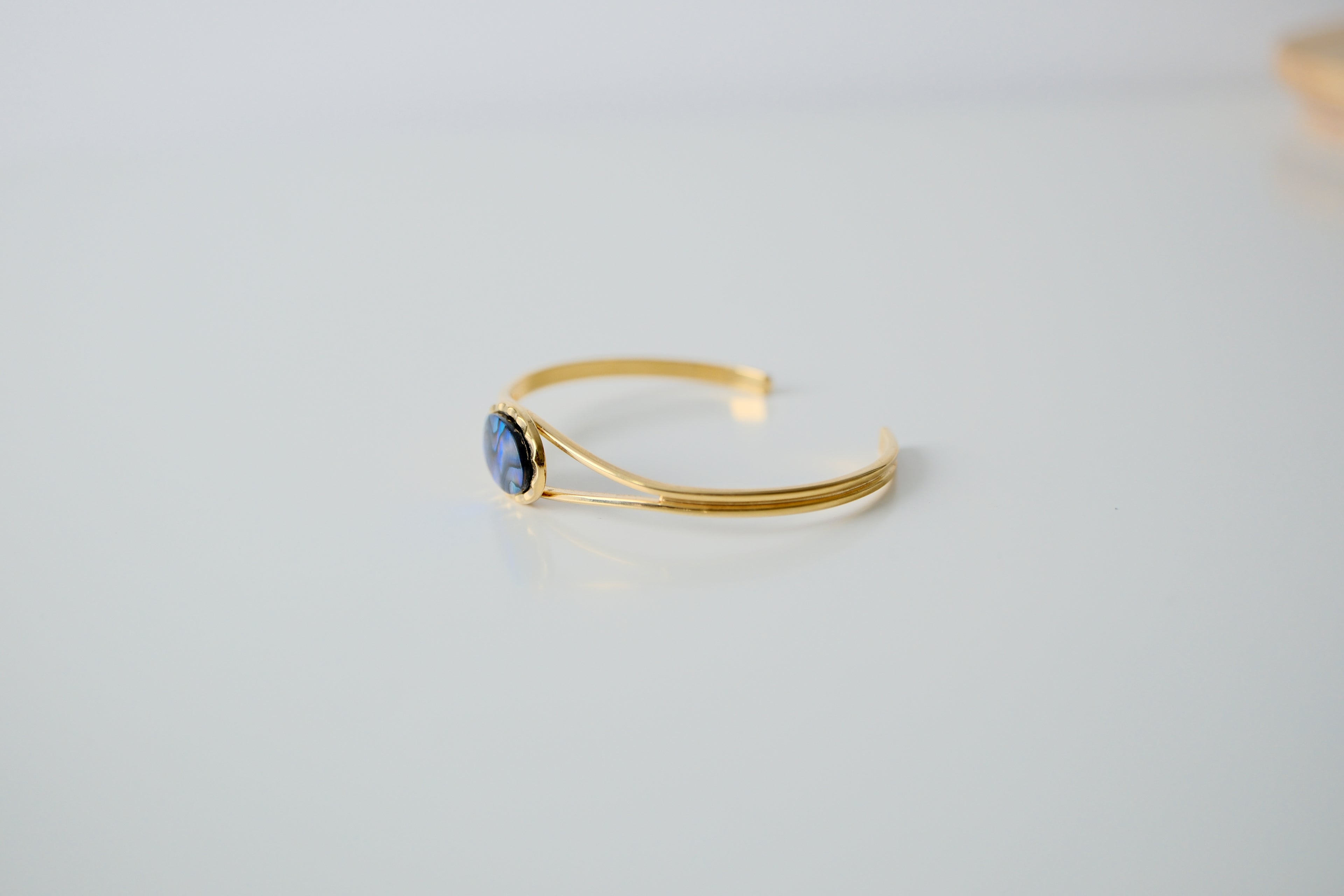 Vintage Gold tone Abalone shell bangle