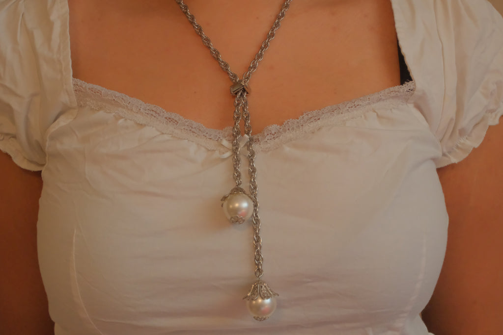 Vintage faux Pearl Bolo tie necklace&nbsp;