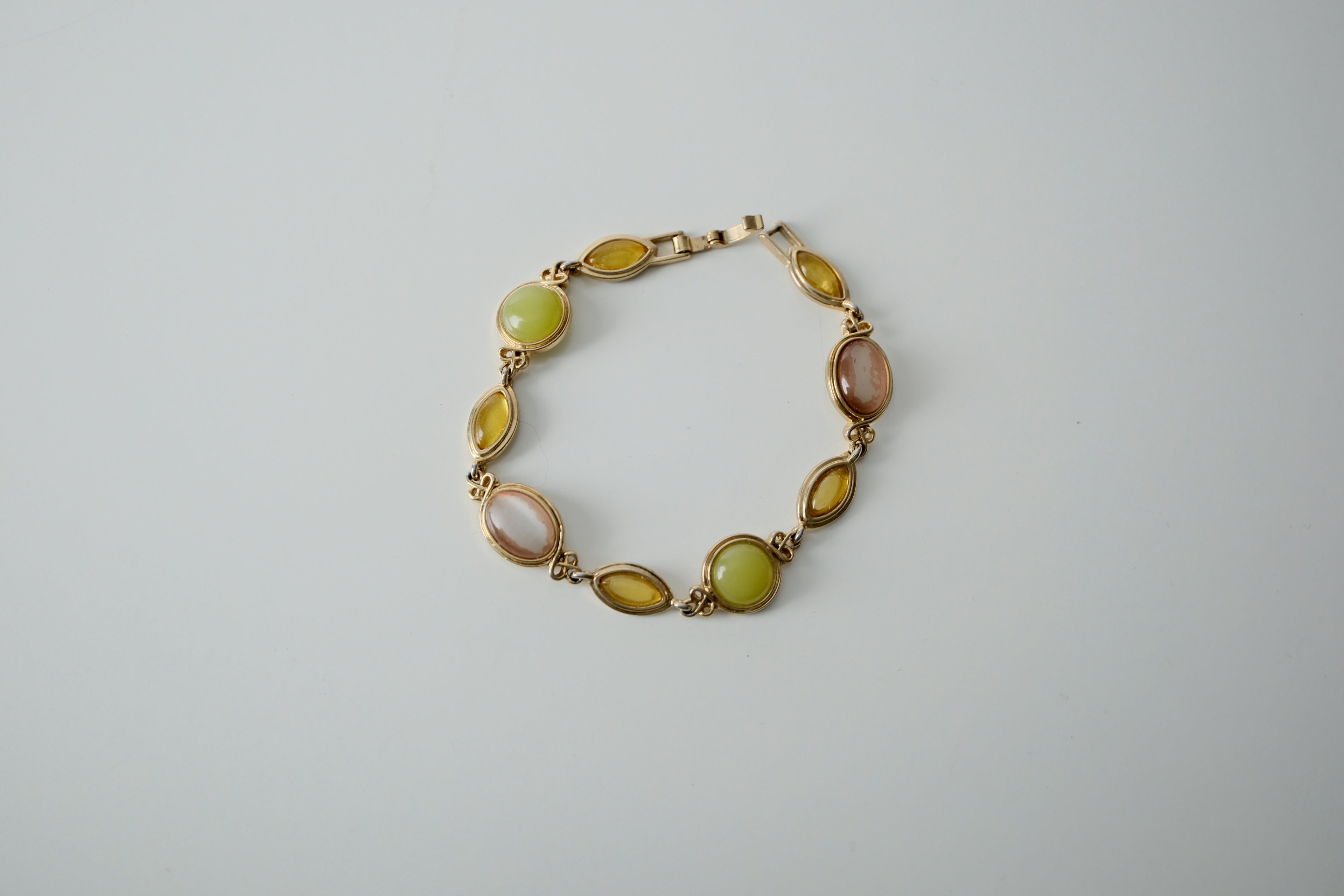 Vintage Gold Faux Stones Bracelet&nbsp;