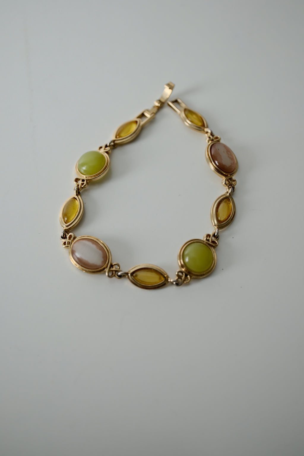 Vintage Gold Faux Stones Bracelet&nbsp;