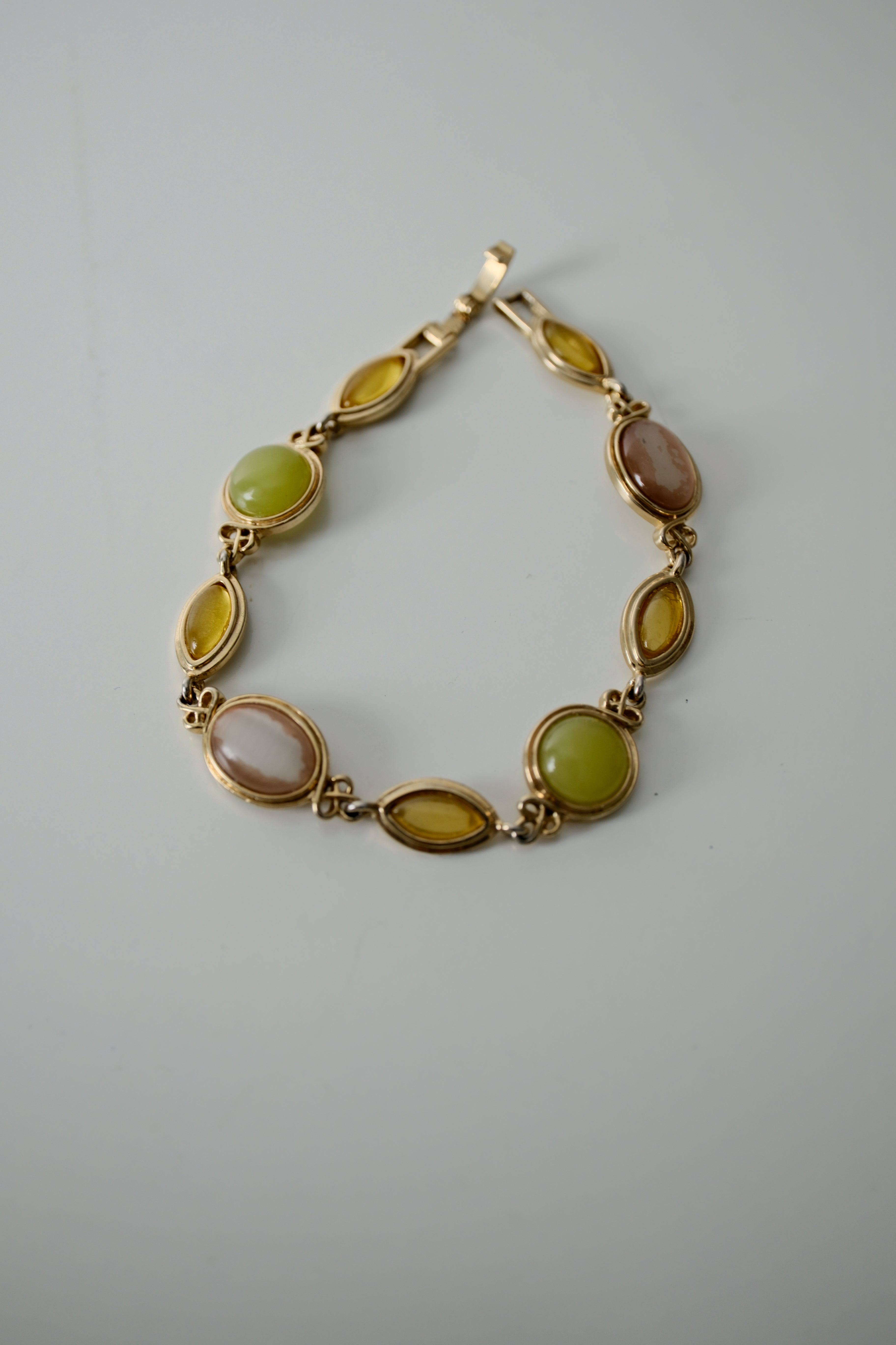 Vintage Gold Faux Stones Bracelet&nbsp;