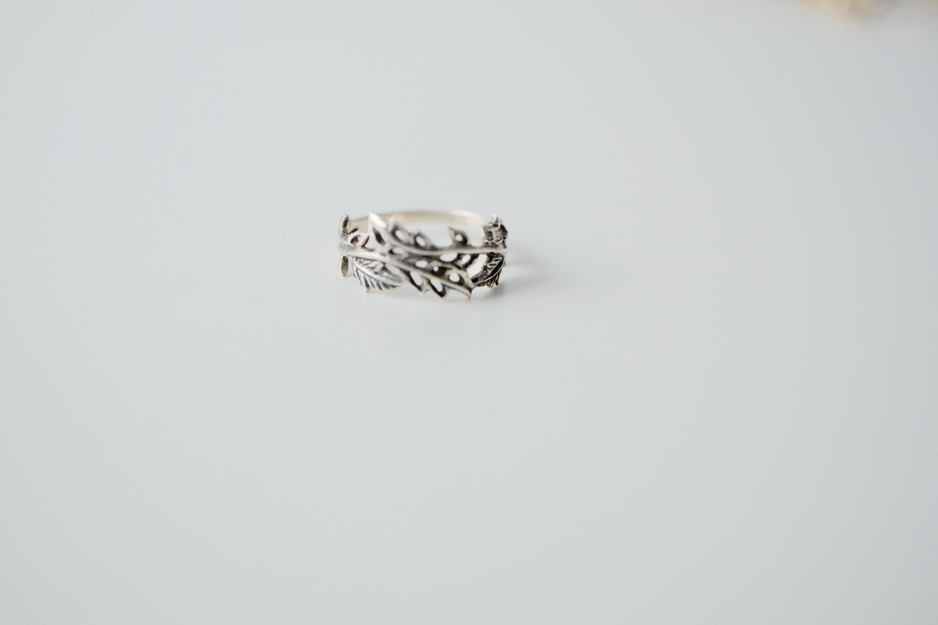 Sterling Silver Filigree Leaf Ring