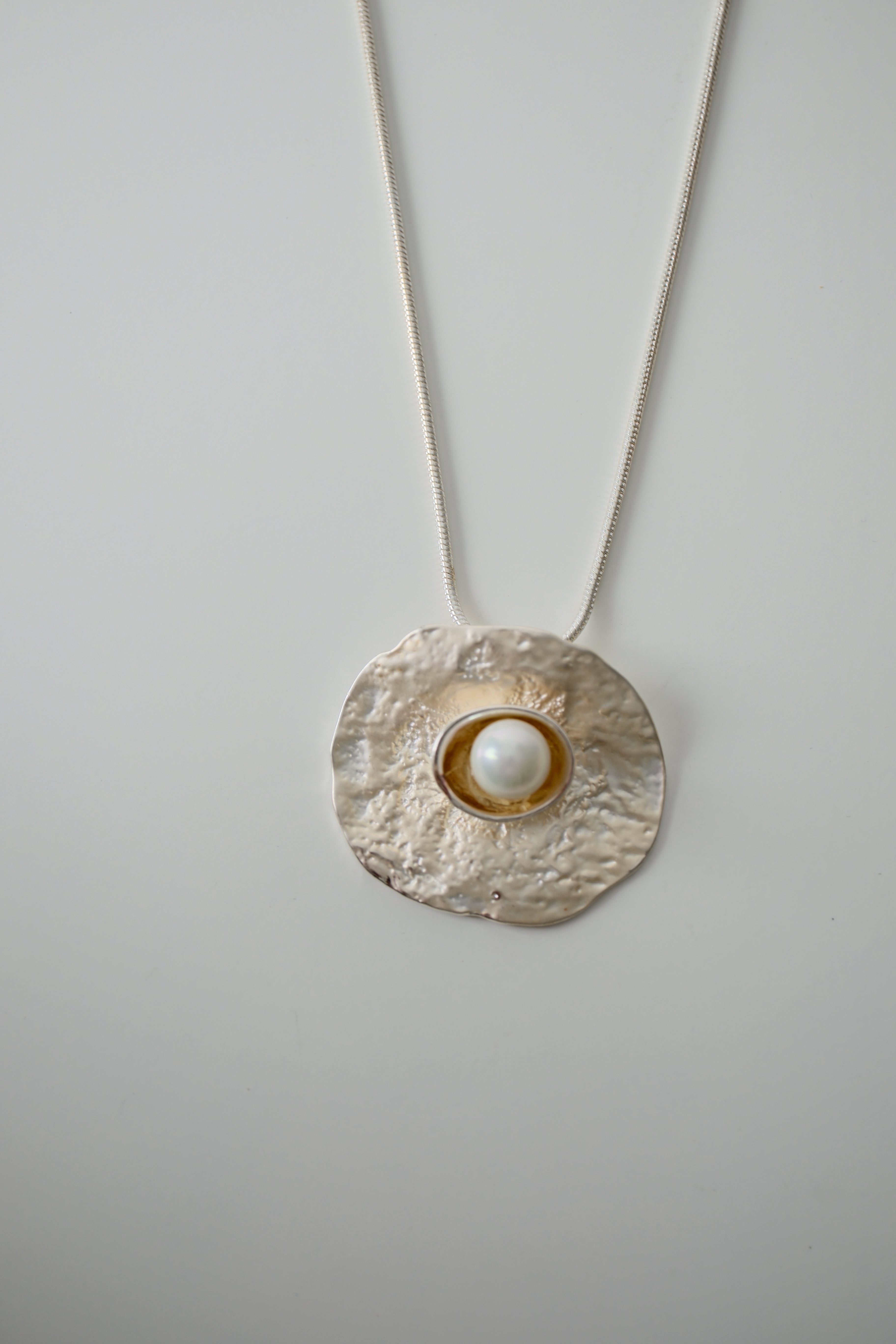 Vintage Textured Pearl Necklace&nbsp;