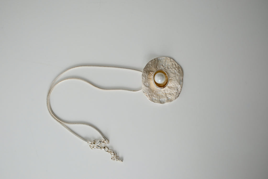 Vintage Textured Pearl Necklace&nbsp;