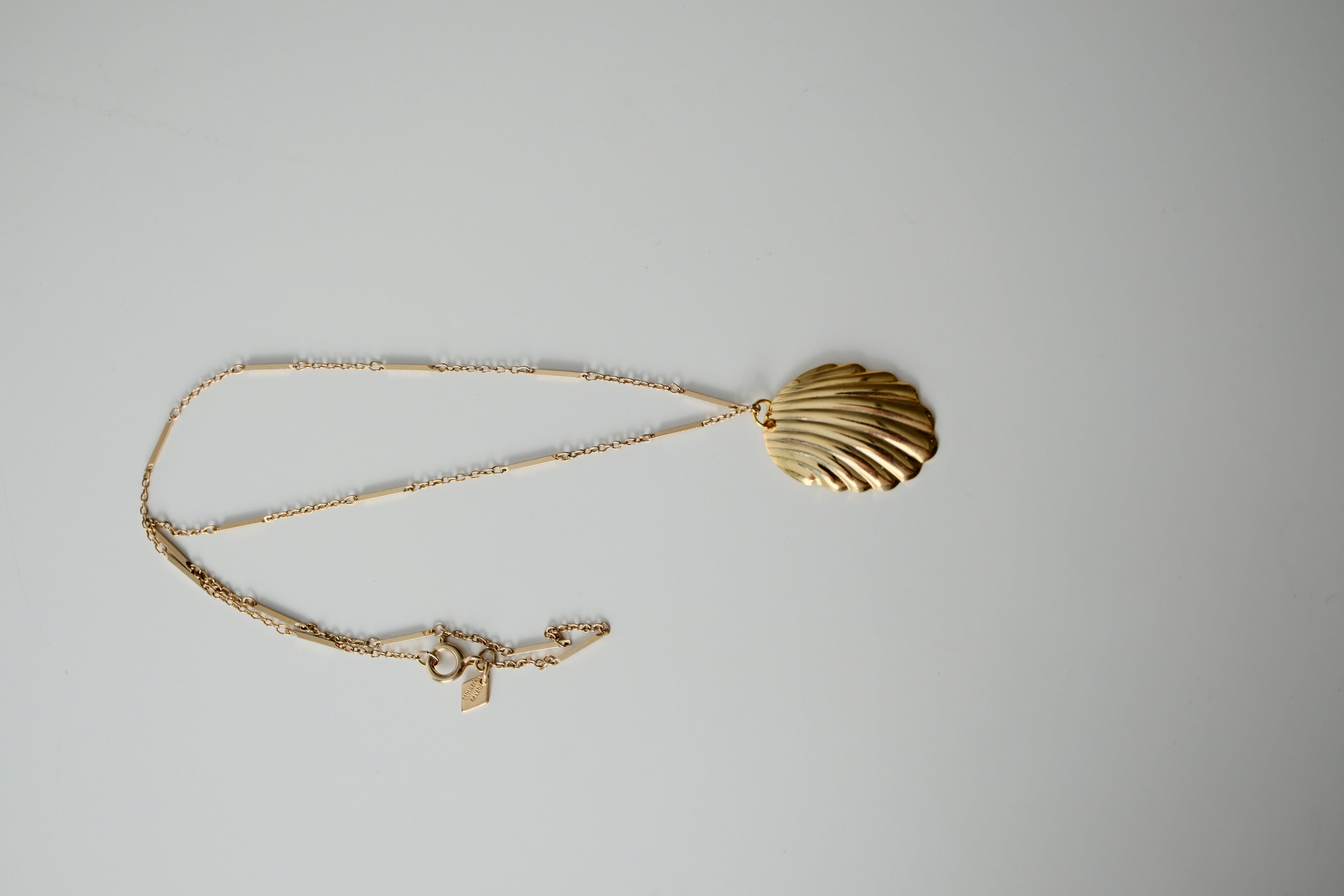 Gold tone Shell Necklace
