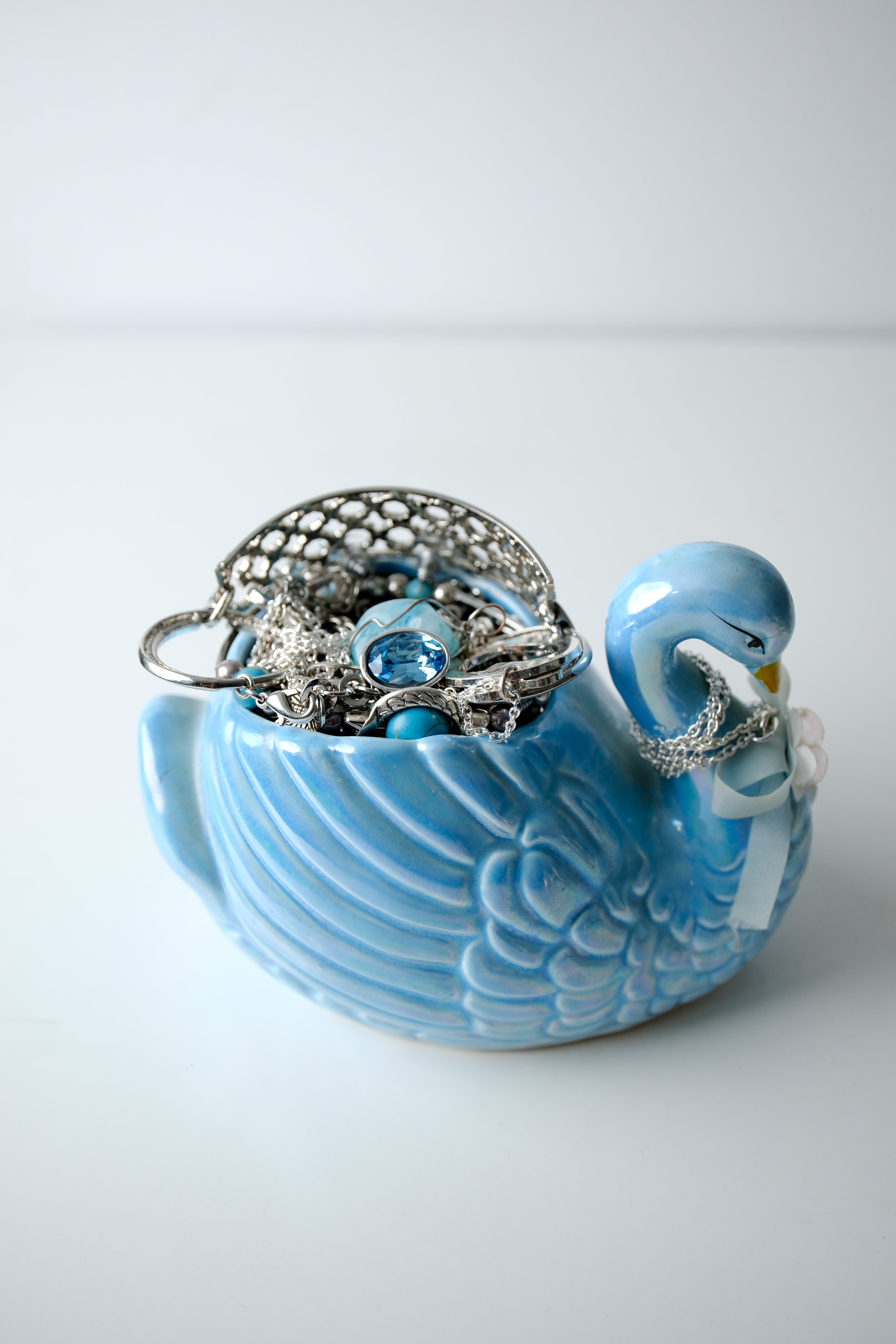Blue Coquette Swan jar