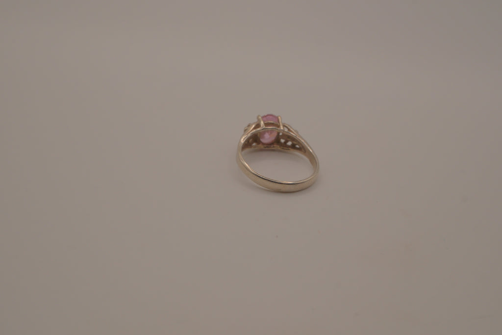 Vintage sterling silver Pink stone openwork ring