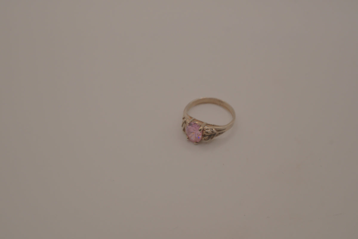 Vintage sterling silver Pink stone openwork ring