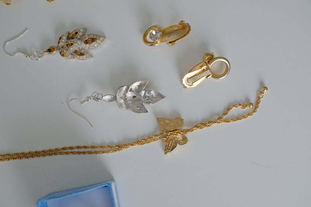 Vintage Whimsical Gift Set