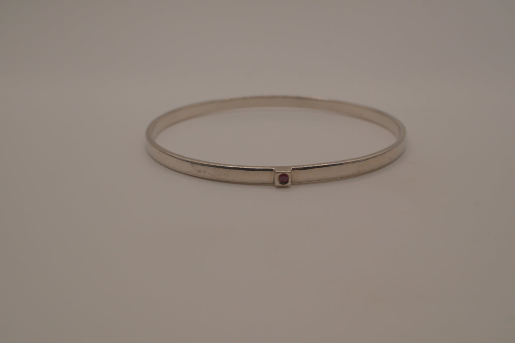 Elle Sterling Silver slip-on bangle bracelet
