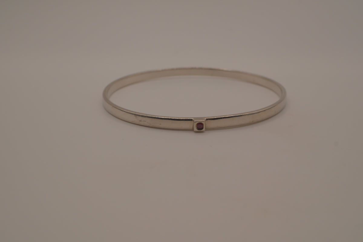 Elle Sterling Silver slip-on bangle bracelet