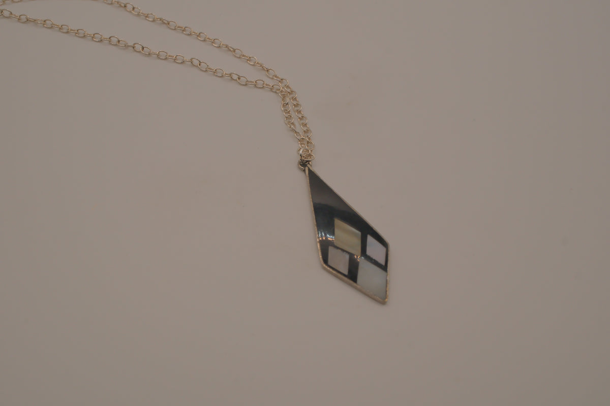 Vintage Sterling silverv mother-of-pearl geometric pendant necklace