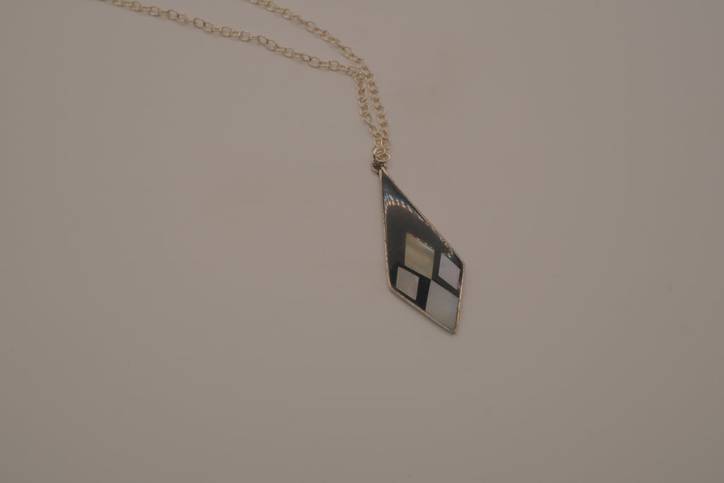 Vintage Sterling silverv mother-of-pearl geometric pendant necklace