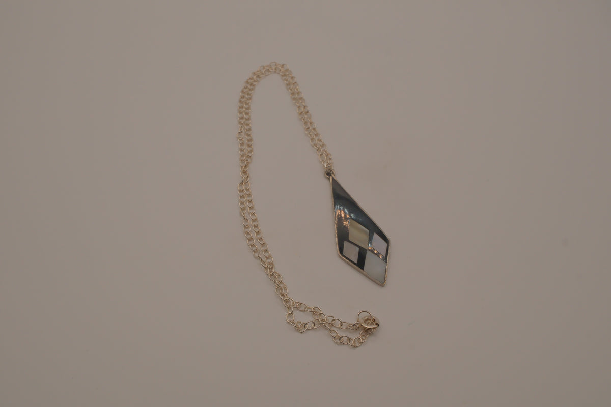 Vintage Sterling silverv mother-of-pearl geometric pendant necklace