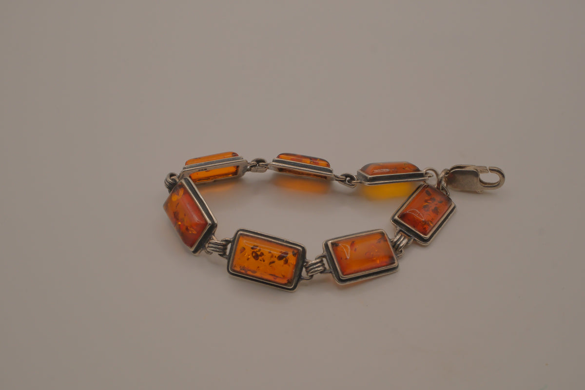 Vintage Sterling Silver Baltic amber link bracelet
