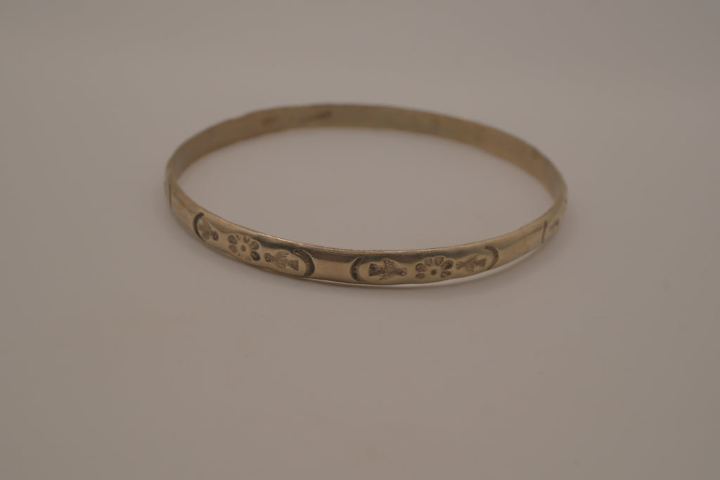 Vintage Sterling engraved bangle bracelet