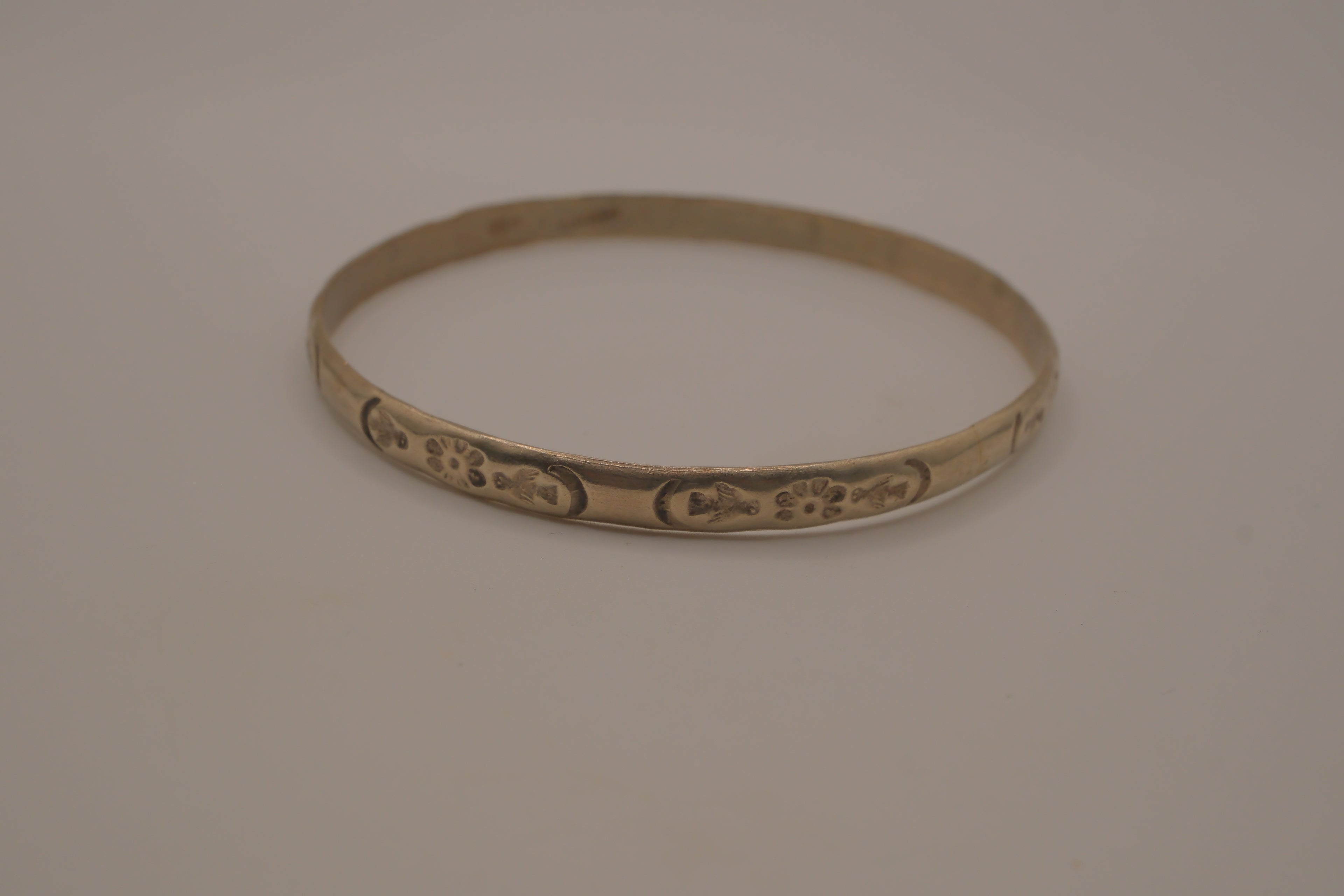 Vintage Sterling engraved bangle bracelet