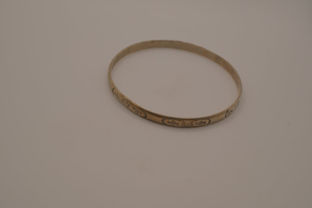 Vintage Sterling engraved bangle bracelet
