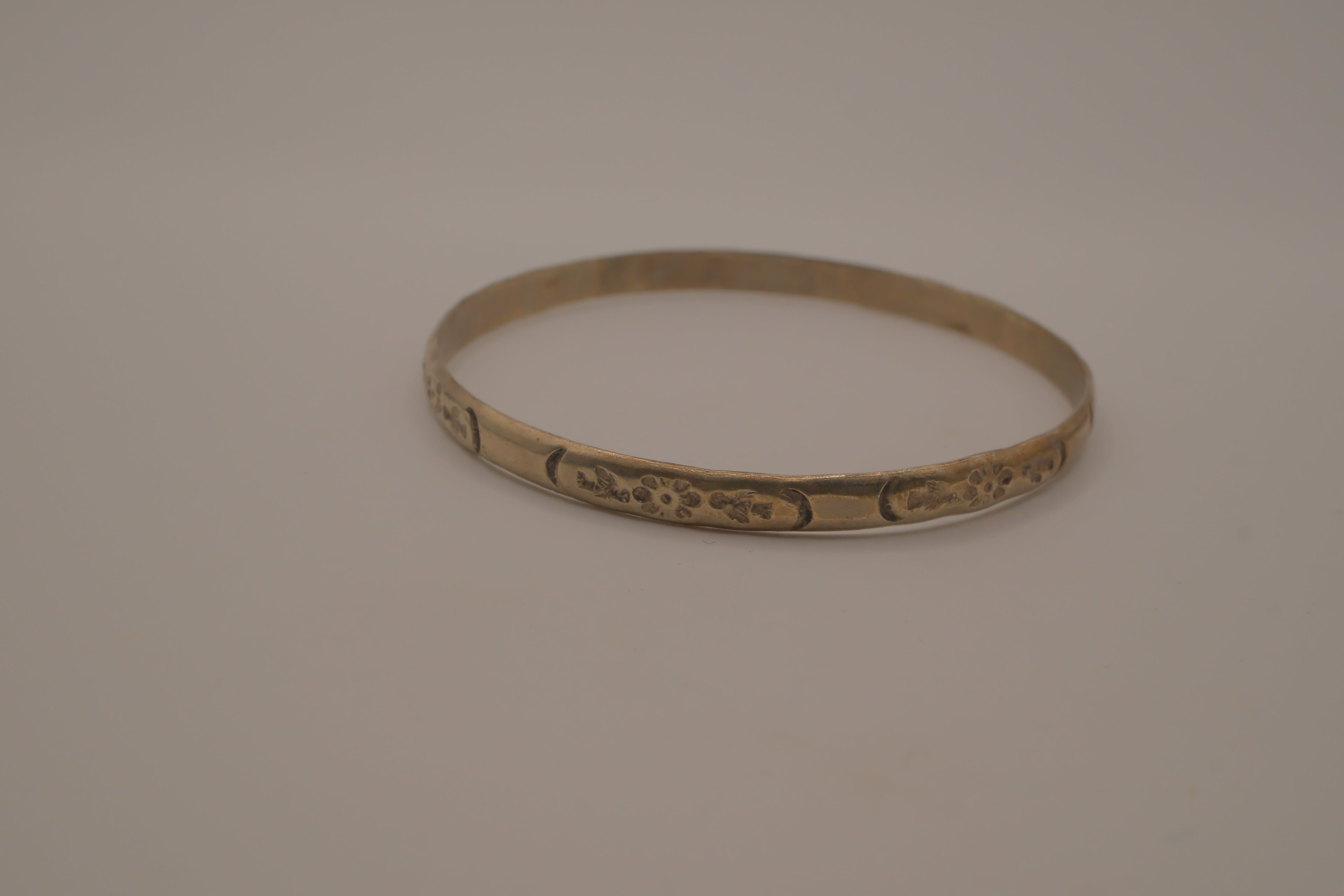 Vintage Sterling engraved bangle bracelet