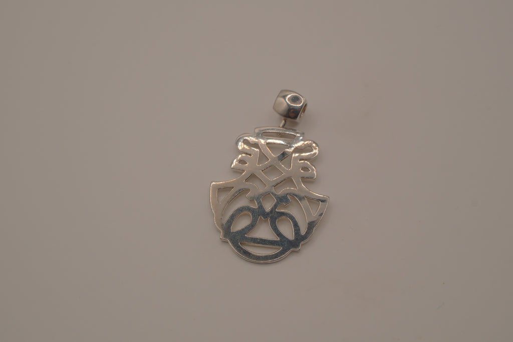Elle Sterling silver intricate openwork pendant