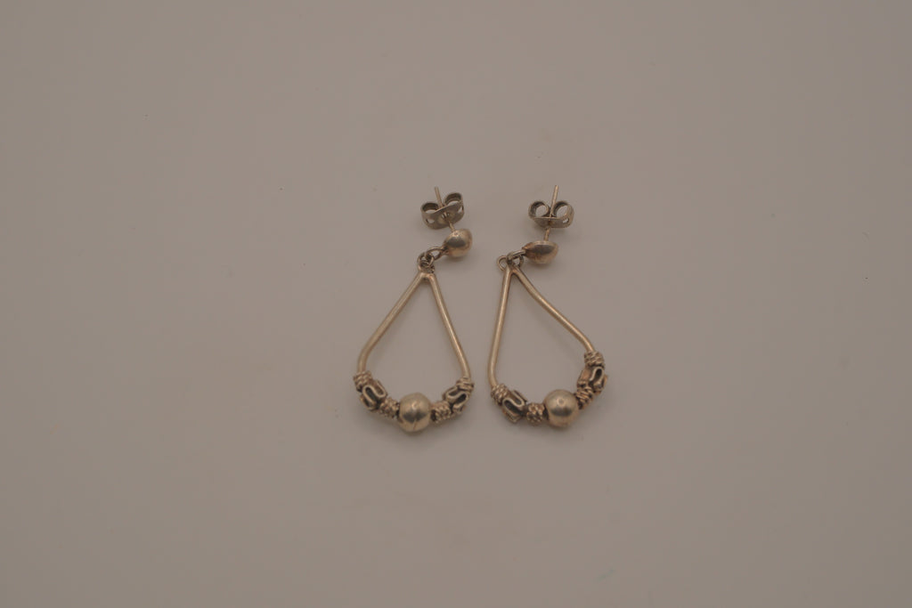 Vintage Sterling silver teardrop dangle earrings