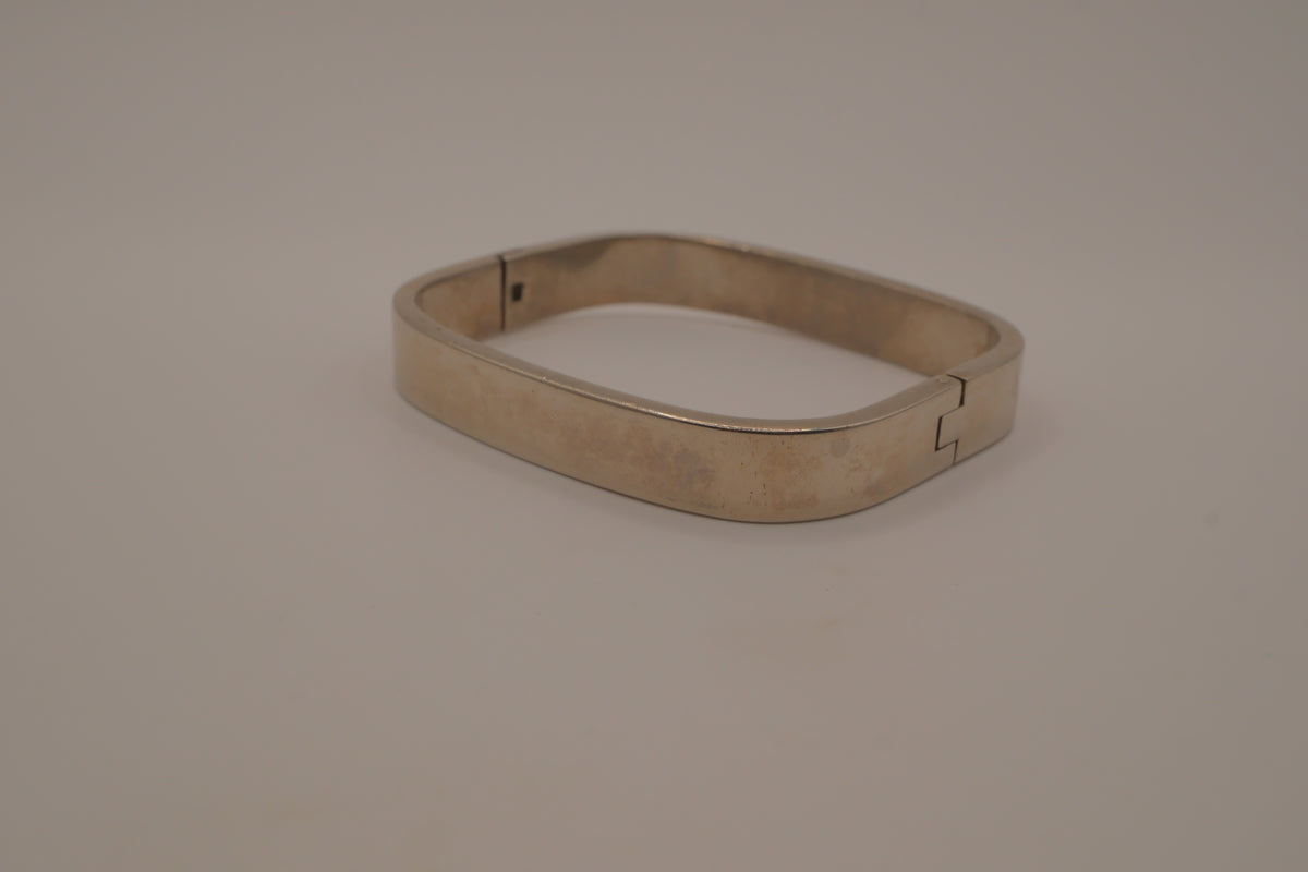 Sterling silver rectangular hinged bangle bracelet