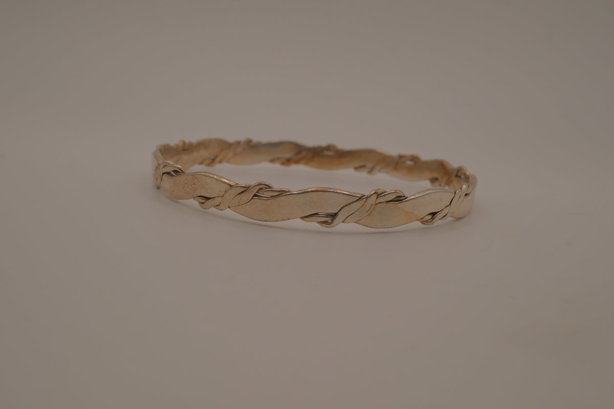 Vintage Taxco silver bangle bracelet