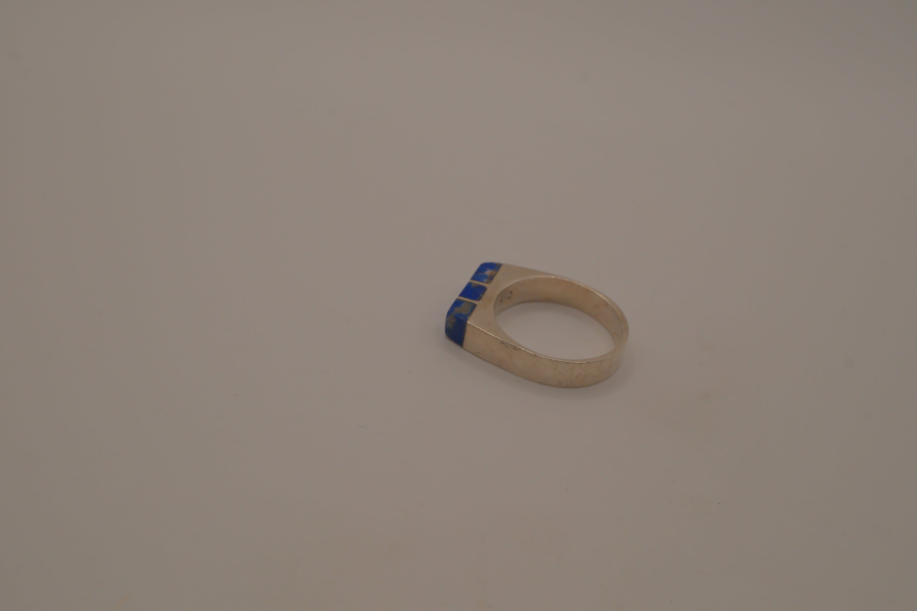 Sterling silver lapis lazuli geometric ring