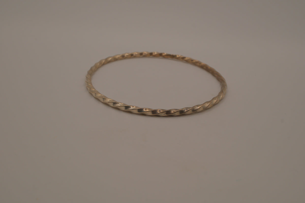 Vintage sterling silver twisted rope design bangle bracelet