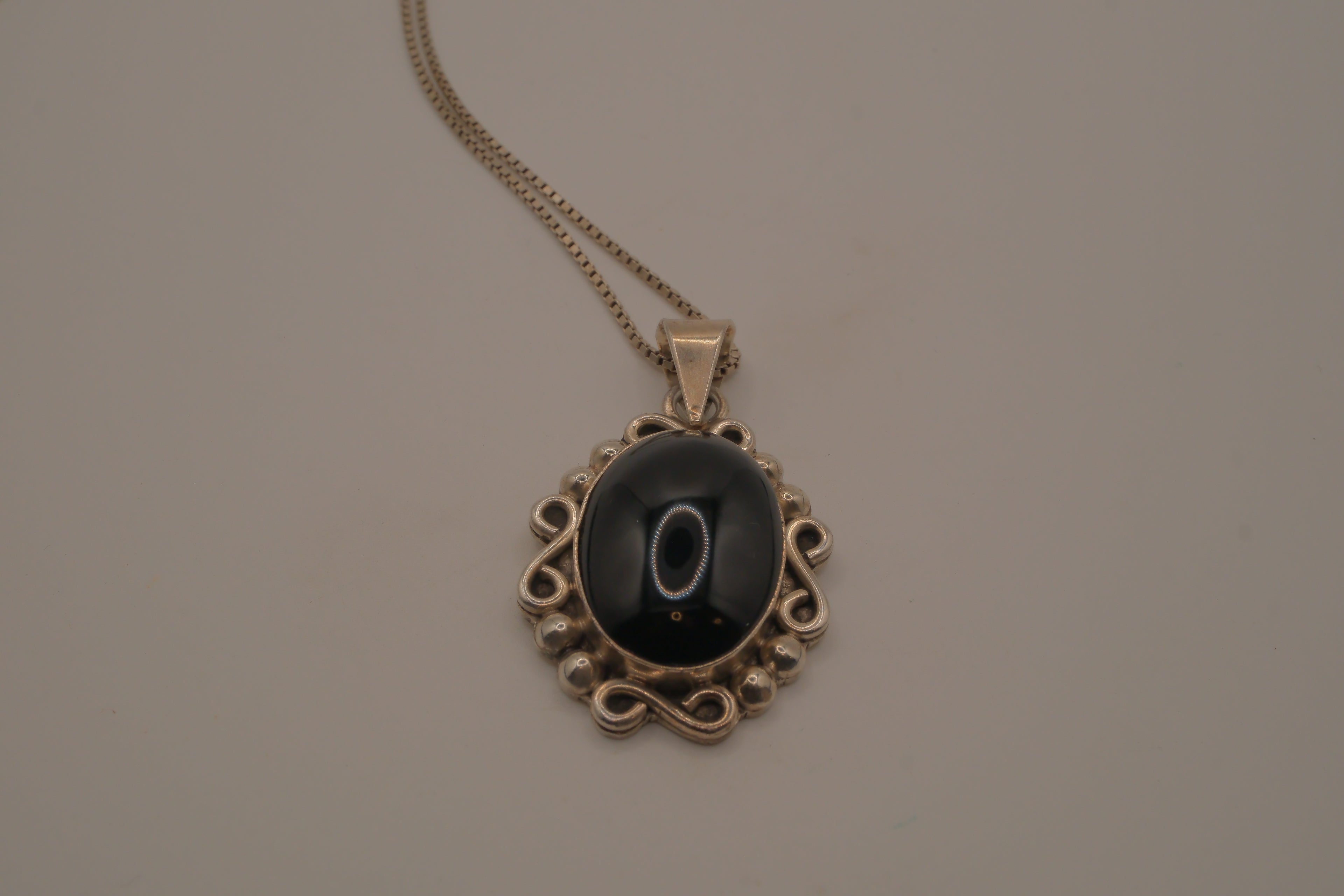 Vintage Mexican sterling silver black onyx pendant necklace