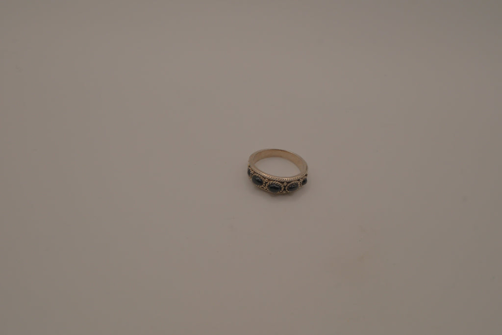 Vintage sterling silver Black Onyx ring