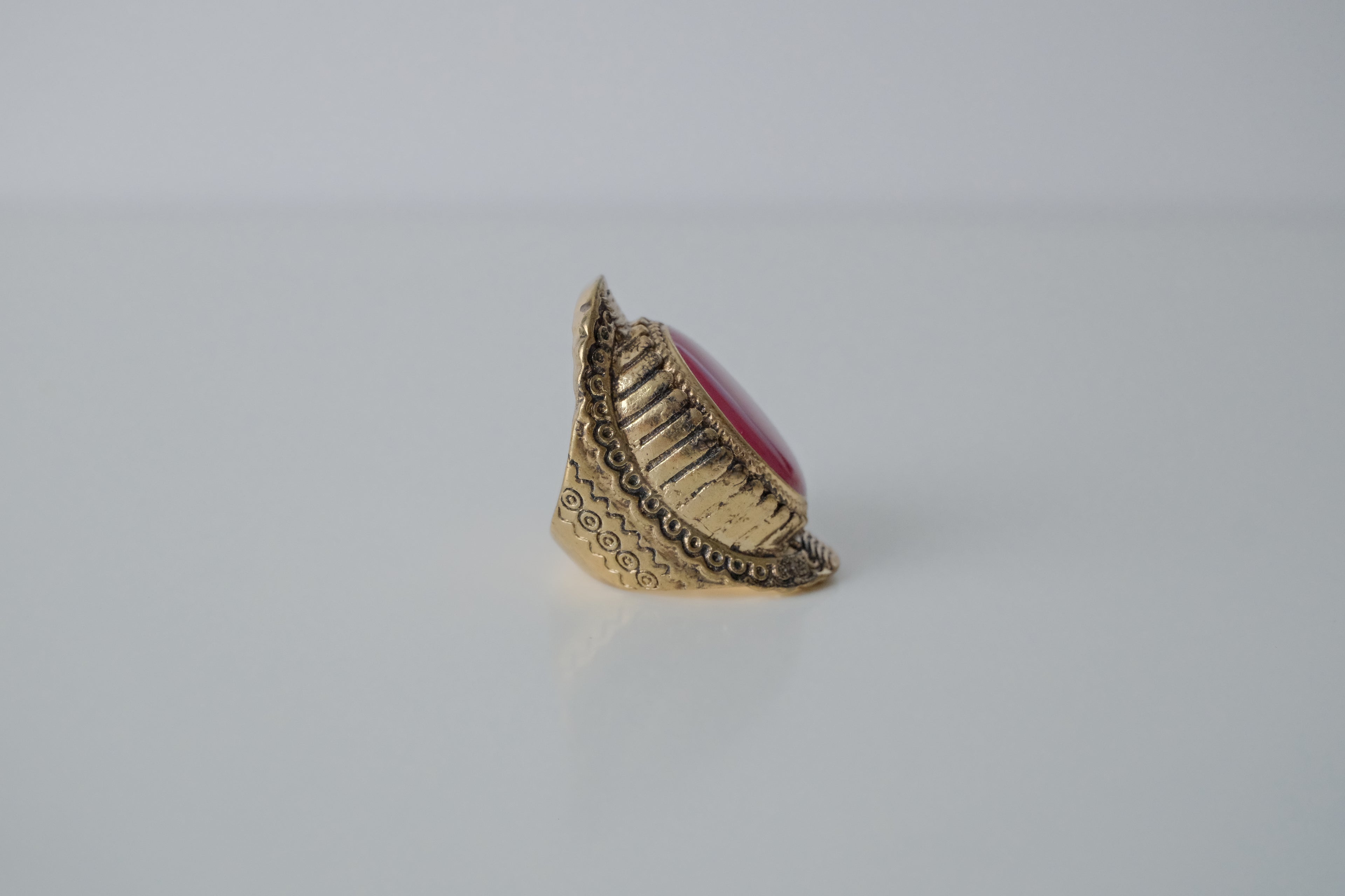 Vintage Gold Magenta Stone Ring