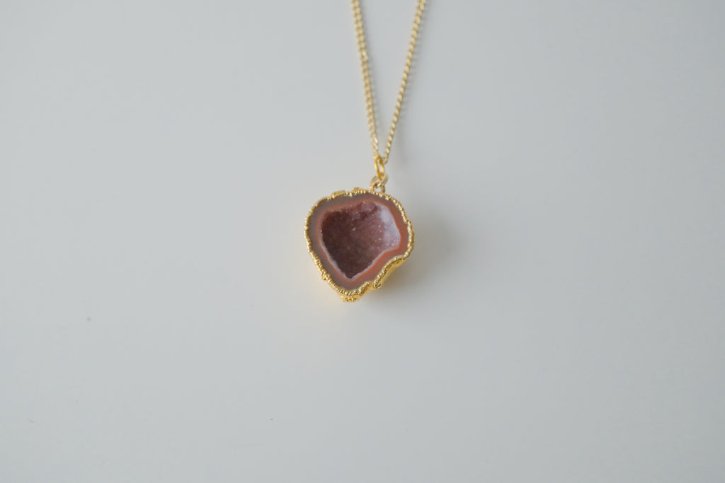 Vintage Gold Tone Druzy Agate Necklace