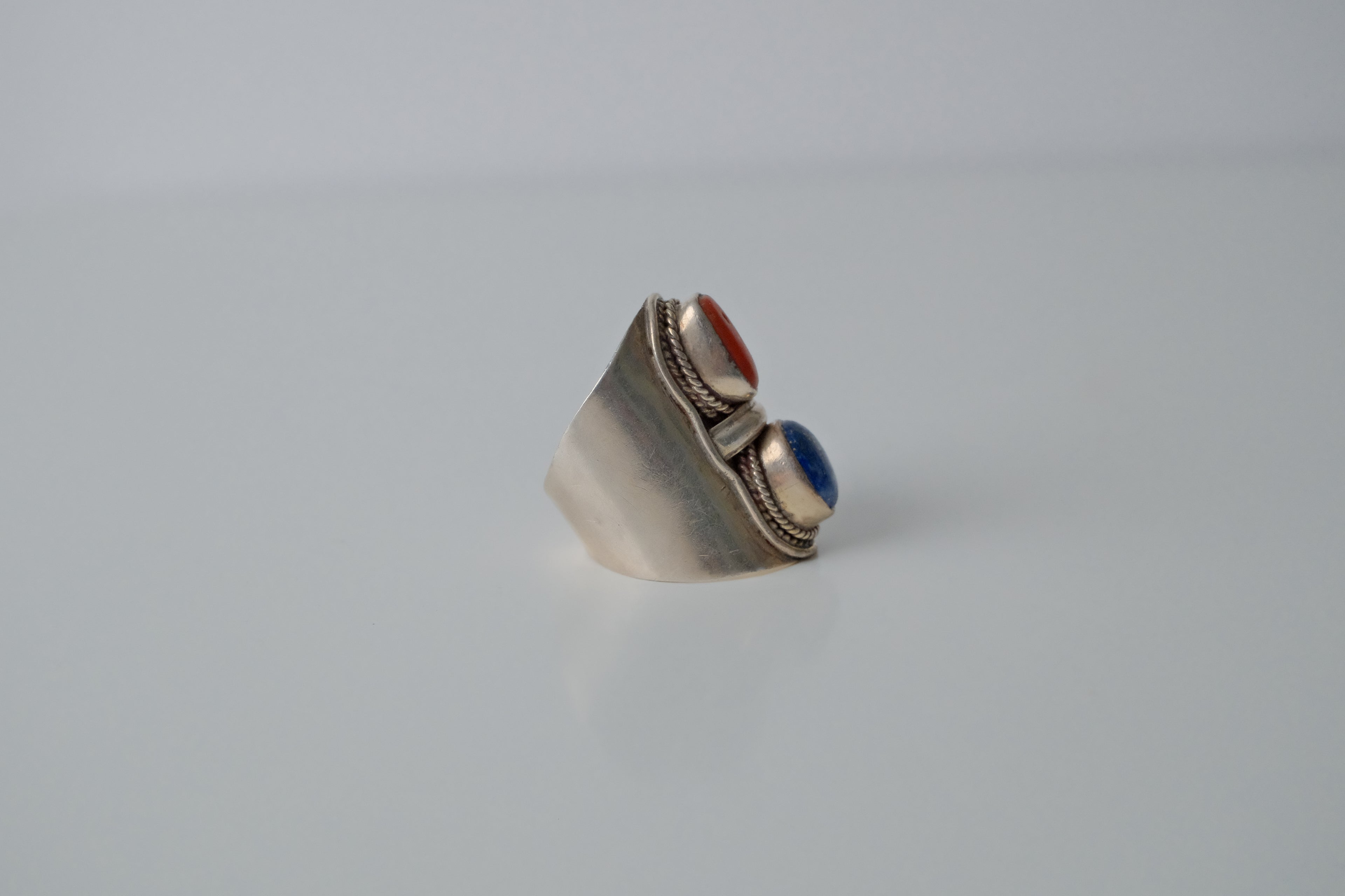 Vintage Sterling Silver Lapiz Lazuli and Coral Ring