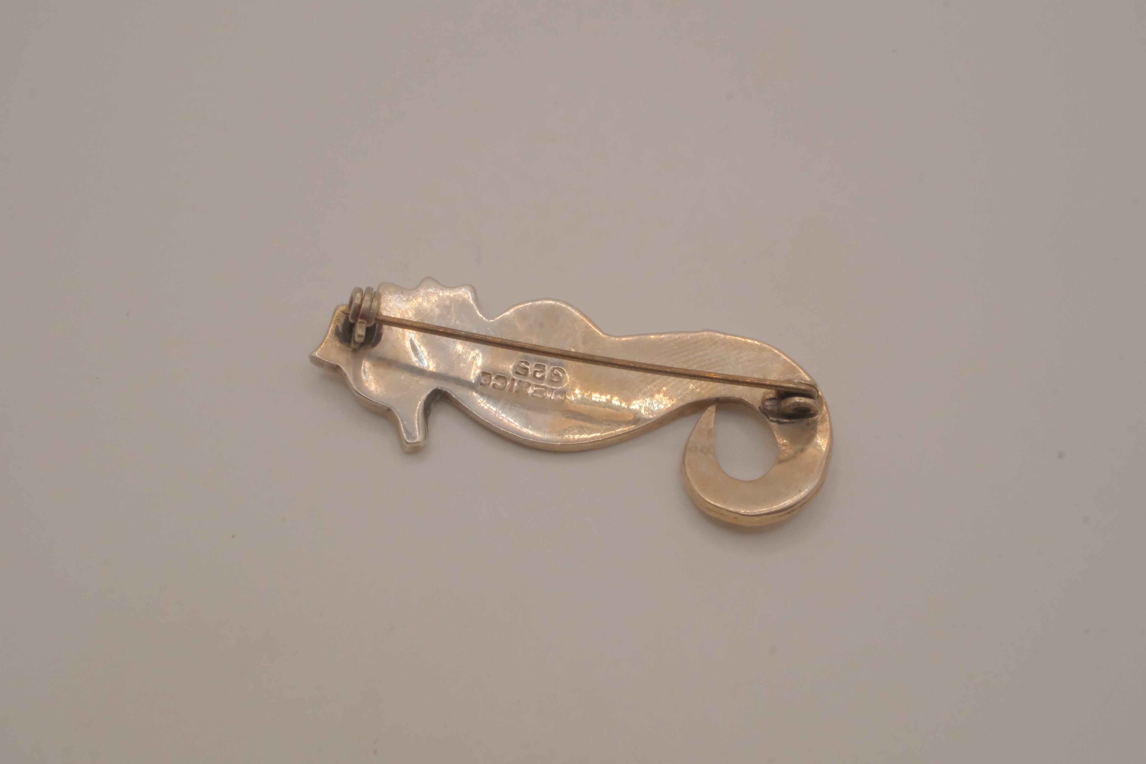Vintage Mexican sterling silver seahorse brooch pin
