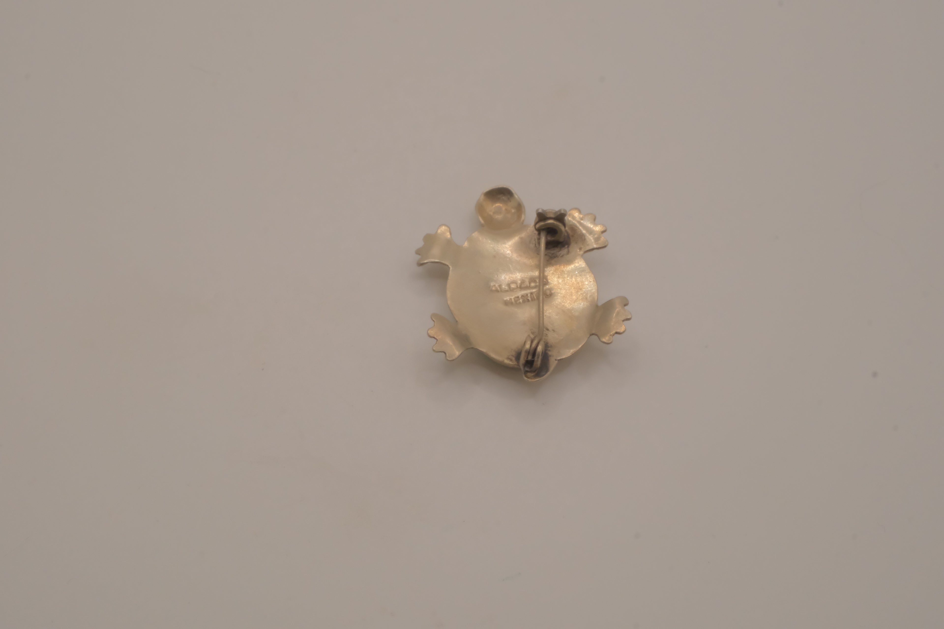 Vintage Mexican Alpaca Abalone turtle brooch